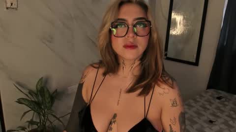 nazzz10 online show from March 28, 2026, 2:16 pm