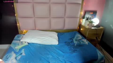 Snapshot of nebuvillalba chatting on December 28, 2024, 7:11 pm Nebu latina online show from December 28, 2024, 7:11 pm