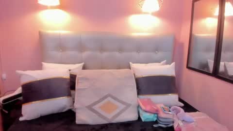 neferet_opal online show from July 16, 2026, 1:55 am