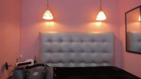 neferet_opal online show from July 17, 2026, 1:45 am