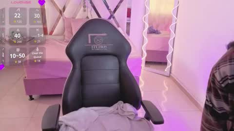 Snapshot of neftis_tay chatting on February 21, 2026, 7:04 pm NEFTIS online show from February 21, 2026, 7:04 pm