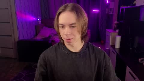 Snapshot of neganxxl chatting on November 25, 2025, 12:32 am Negan online show from November 25, 2025, 12:32 am