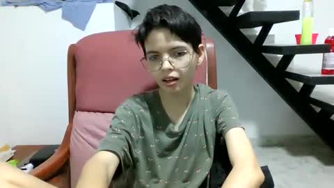 Snapshot of neko_cute chatting on February 17, 2026, 9:32 pm neko_cute online show from February 17, 2026, 9:32 pm