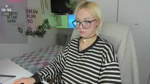 Snapshot of neko_sora chatting on May 9, 2026, 8:47 pm Kate online show from May 9, 2026, 8:47 pm