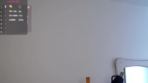 Snapshot of neldaaskins chatting on February 15, 2025, 4:58 am Lana online show from February 15, 2025, 4:58 am