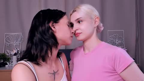 Snapshot of neldabestwick chatting on March 26, 2026, 9:42 pm Histori online show from March 26, 2026, 9:42 pm