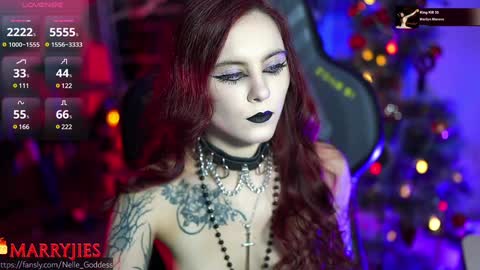 Snapshot of nelle_ chatting on January 3, 2025, 10:09 am    online show from January 3, 2025, 10:09 am