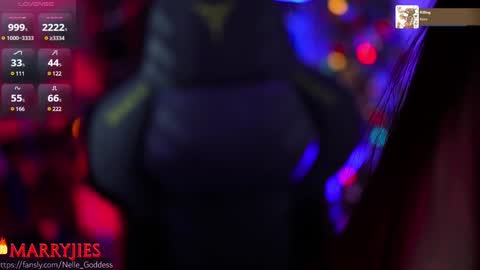 Snapshot of nelle_ chatting on January 5, 2025, 9:05 am    online show from January 5, 2025, 9:05 am