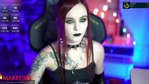 Snapshot of nelle_ chatting on January 23, 2025, 8:46 am    online show from January 23, 2025, 8:46 am