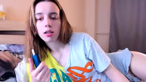 nelly_yy online show from February 1, 2025, 12:51 am