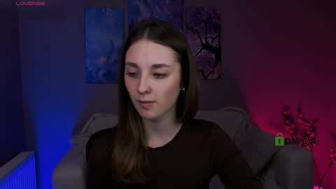 Nensy online show from February 1, 2026, 8:18 pm