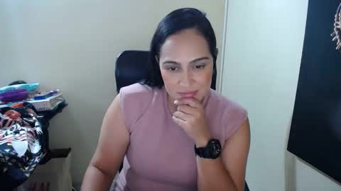 kelly lopez online show from February 1, 2025, 1:51 pm