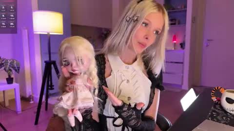 Snapshot of neondemon_ chatting on September 10, 2025, 8:53 pm maeve online show from September 10, 2025, 8:53 pm