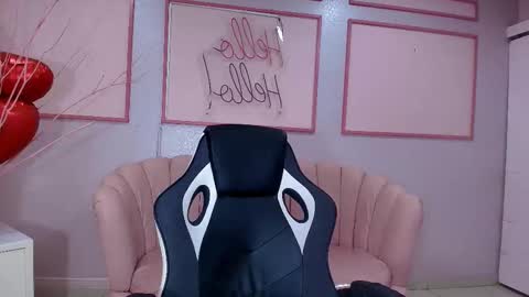 Helena    Every Friday new video for my fan club loves  online show from March 11, 2025, 7:25 pm