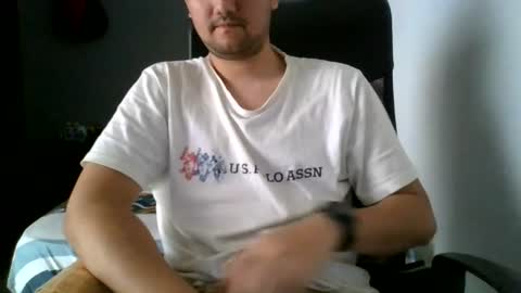 MrBull online show from June 25, 2026, 8:13 pm
