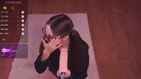 Lina Liza Emily and Grace online show from September 11, 2025, 6:57 am