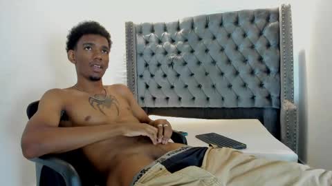 Snapshot of nero_reyd chatting on May 30, 2026, 7:22 pm Nero online show from May 30, 2026, 7:22 pm