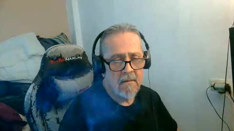 Snapshot of neron401 chatting on April 19, 2026, 3:11 pm neron401 online show from April 19, 2026, 3:11 pm