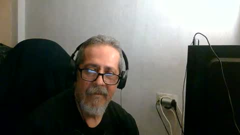Snapshot of neron401 chatting on May 23, 2026, 2:50 am neron401 online show from May 23, 2026, 2:50 am