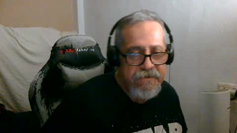 Snapshot of neron401 chatting on June 28, 2026, 12:38 am neron401 online show from June 28, 2026, 12:38 am