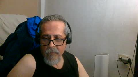 Snapshot of neron401 chatting on July 8, 2026, 2:05 am neron401 online show from July 8, 2026, 2:05 am