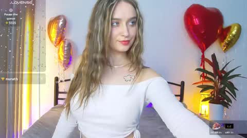 Snapshot of nestygrey chatting on February 15, 2025, 6:12 pm Nesty online show from February 15, 2025, 6:12 pm