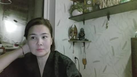Snapshot of nettie_allie chatting on December 2, 2025, 7:42 pm Nettie Allie online show from December 2, 2025, 7:42 pm