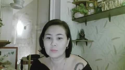 Snapshot of nettie_allie chatting on February 16, 2026, 7:32 pm Nettie Allie online show from February 16, 2026, 7:32 pm