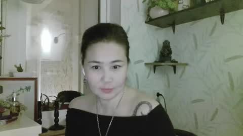 Snapshot of nettie_allie chatting on February 20, 2026, 8:09 pm Nettie Allie online show from February 20, 2026, 8:09 pm