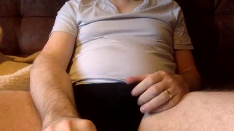 Neu242Gierig online show from February 12, 2025, 7:34 am