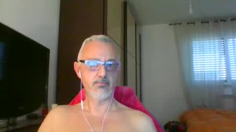 nevenerabis online show from March 10, 2025, 2:05 pm