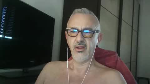 nevenerabis online show from October 26, 2025, 2:01 pm