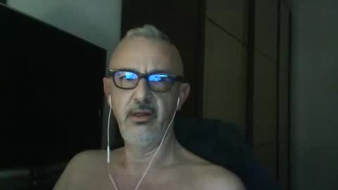 nevenerabis online show from November 18, 2025, 10:03 pm