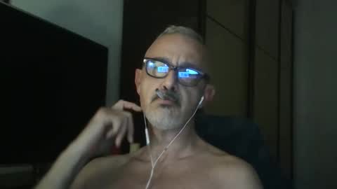 nevenerabis online show from November 21, 2025, 6:39 pm