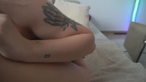 new dee online show from January 10, 2026, 1:02 pm