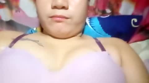 Snapshot of new_lady24 chatting on February 12, 2025, 12:27 am new_lady24 online show from February 12, 2025, 12:27 am