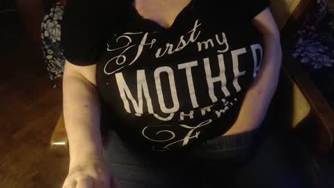 Lilly  online show from January 30, 2025, 3:19 pm