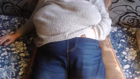 Lilly  online show from November 19, 2025, 10:37 am