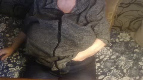 Lilly  online show from November 27, 2025, 12:07 pm