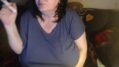 Snapshot of new_milf chatting on June 16, 2026, 2:36 am Lilly online show from June 16, 2026, 2:36 am