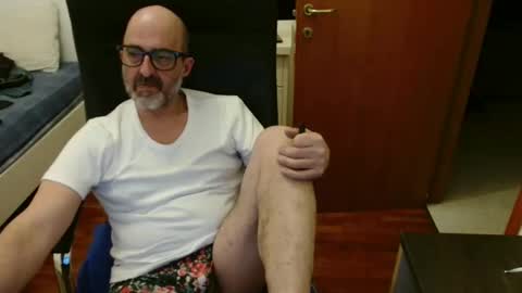 simi online show from February 20, 2026, 7:36 pm