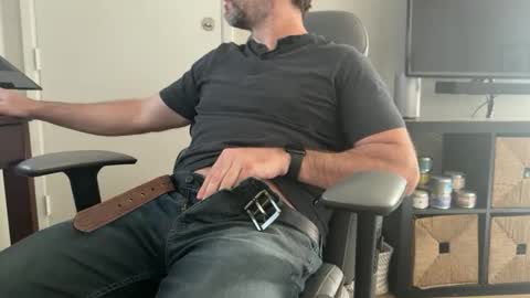 newguy_097 online show from October 16, 2025, 3:46 pm