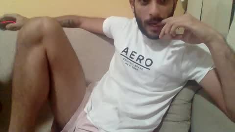 Snapshot of newt_easy chatting on May 2, 2026, 11:10 pm Lucena BR online show from May 2, 2026, 11:10 pm
