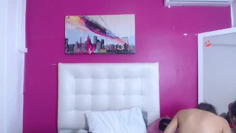 nextdoor_fantasy online show from December 20, 2025, 3:46 am