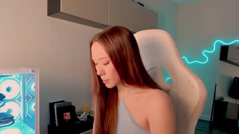 Mina online show from March 13, 2026, 8:10 am