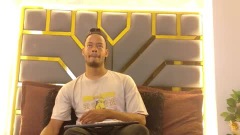 Snapshot of neytanmalcon chatting on November 5, 2025, 8:20 pm neytanmalcon online show from November 5, 2025, 8:20 pm