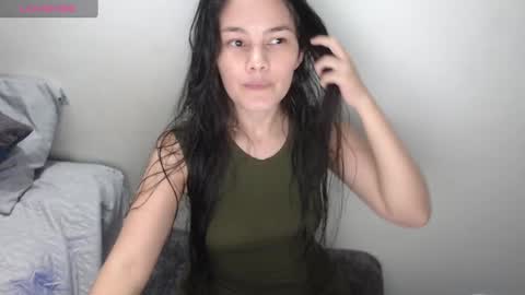 Snapshot of nezuko_sweet chatting on December 16, 2024, 3:51 am nezuko_sweet online show from December 16, 2024, 3:51 am