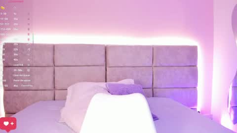 Nia online show from April 16, 2026, 12:39 pm