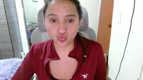 Snapshot of nia_cop chatting on February 13, 2026, 3:35 am Dani online show from February 13, 2026, 3:35 am