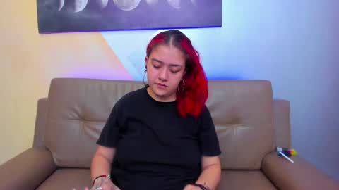 Estefani  online show from January 6, 2025, 2:58 pm